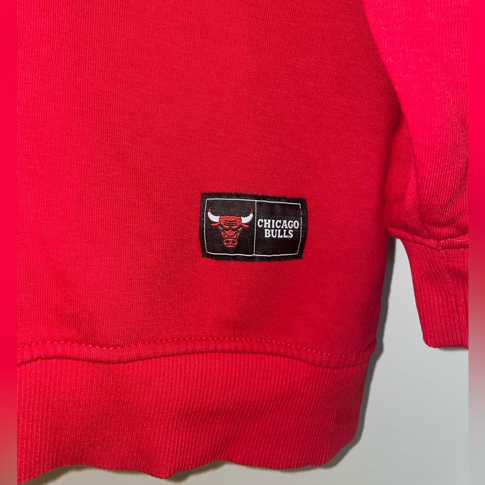 Bulls Sweatshirt - Picture 2 of 3